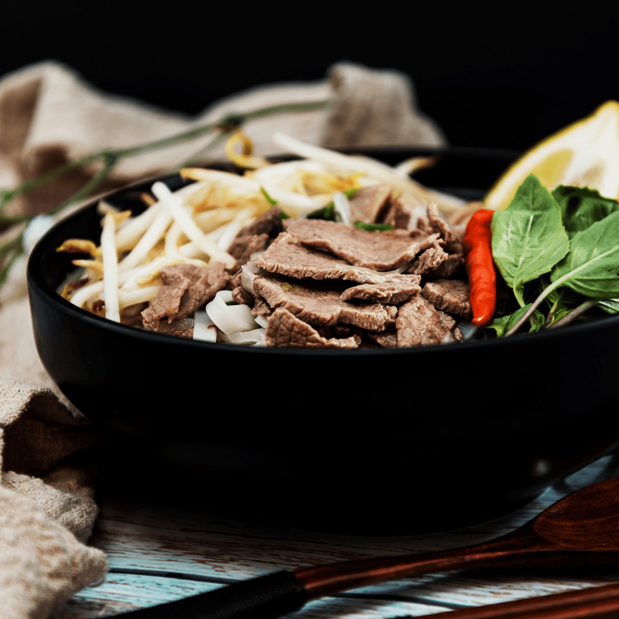1. Phở Đặc Biệt – Special Pho.